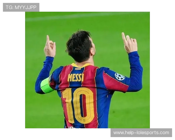 足球历史上首位球星的崛起与影响力解析