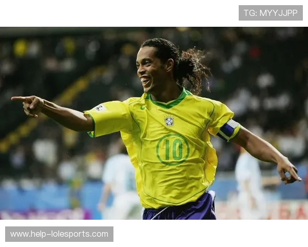 足球小罗球星卡市场价值分析及收藏投资潜力探讨