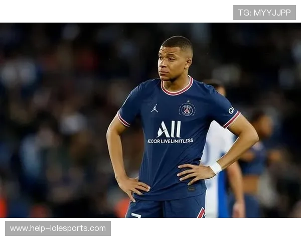 足球明星体重激增引关注 网友热议是否影响职业生涯表现 足球明星体重激增引关注 网友热议是否影响职业生涯表现