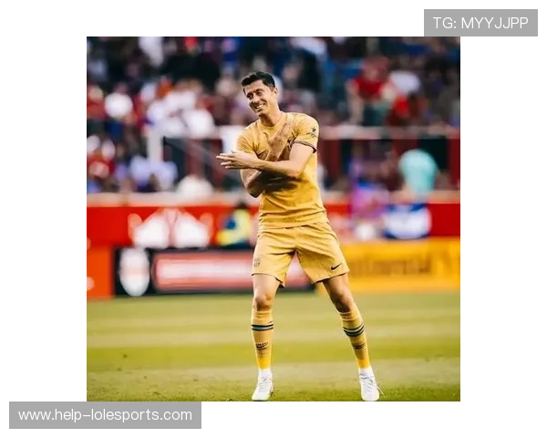 足球巨星失恋后情感崩溃 重新面对人生挑战与职业抉择