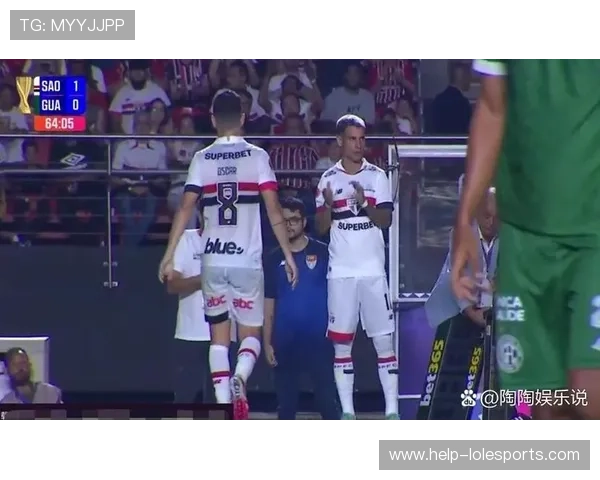 足球球星被情感抛弃引发关注，背后原因和影响引发热议